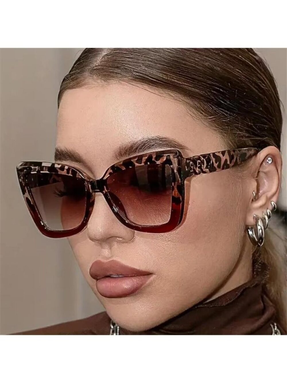 Oversized Cat Eye Frame Sunglasses